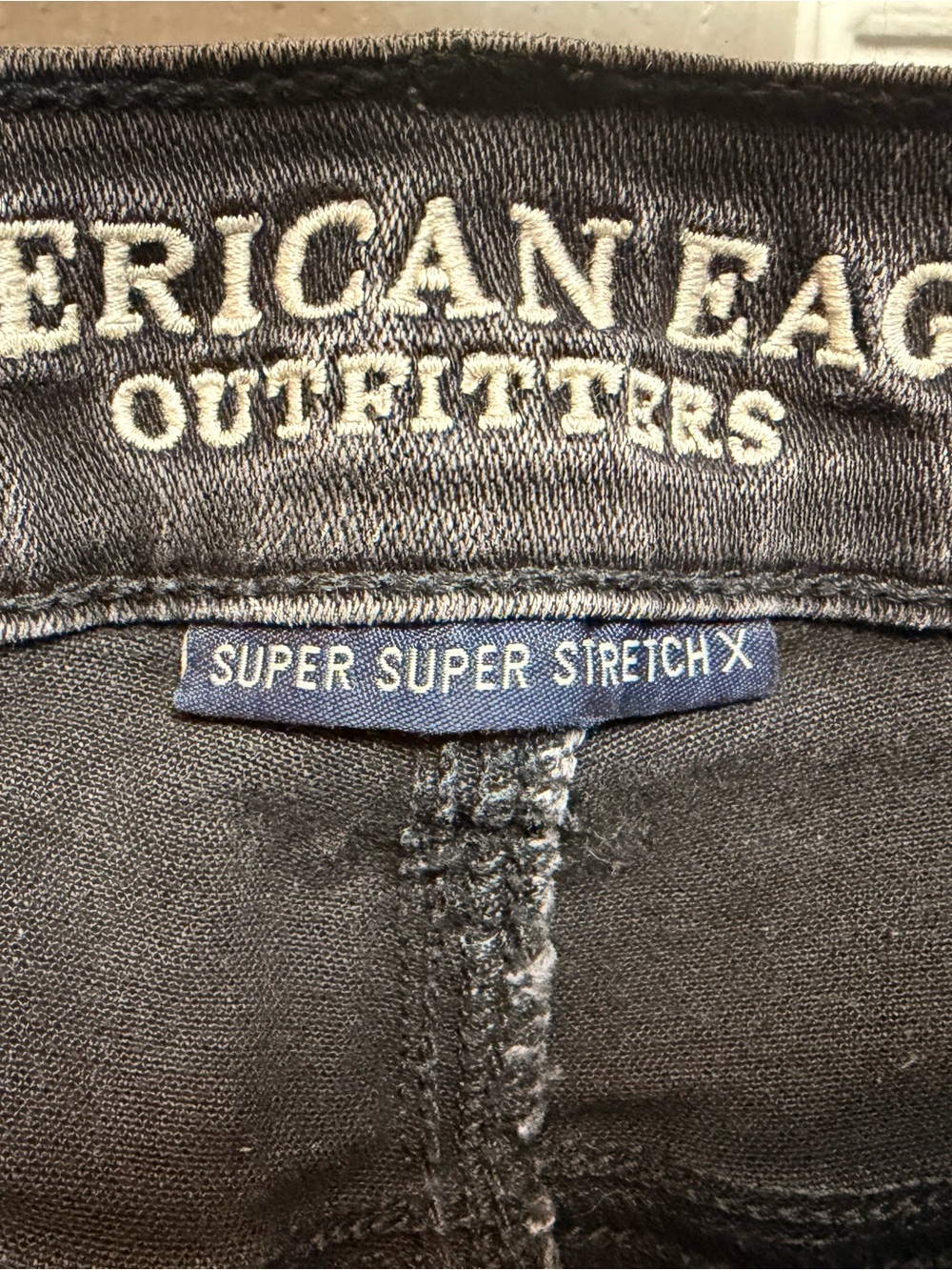 American Eagle Super Super Stretch Black Jegging Jeans Size 4 Long - Picture 5 of 7